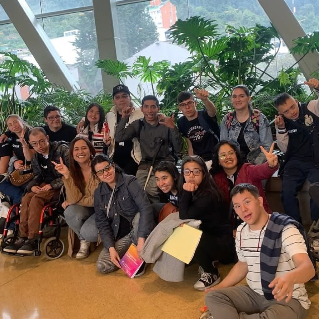 Estudiantes de Abain Colombia